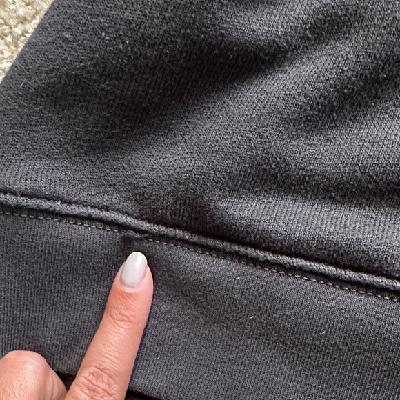 AE Fleece Cropped Sweatshirt Henley Neck Charcoal Black Women’s XL Cozy Casual - Picture 12 of 12